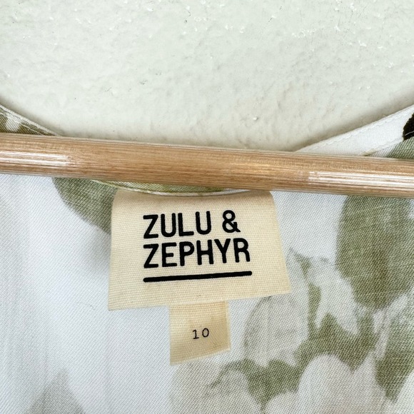 Zulu & Zephyr Beach Wrap Dress in Botanic Print - Picture 6 of 11